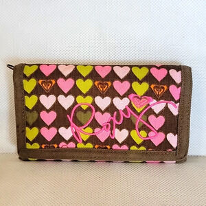 NEW - ROXY WALLET WITH HEART MOTIF
